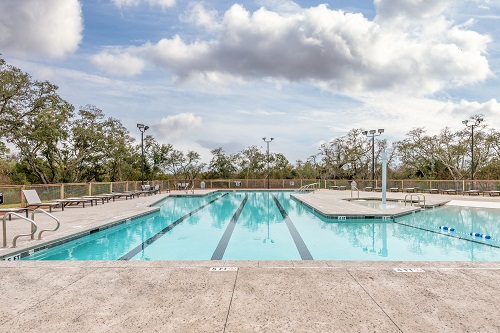 daniel island pool amenities
